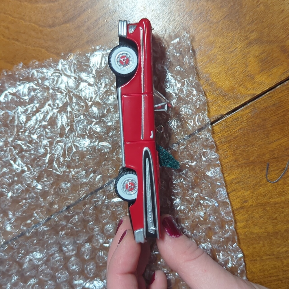 Hallmark Ornament "1958 Ford Edsel Citation Convertible" Red 1995 - Picture 7 of 14